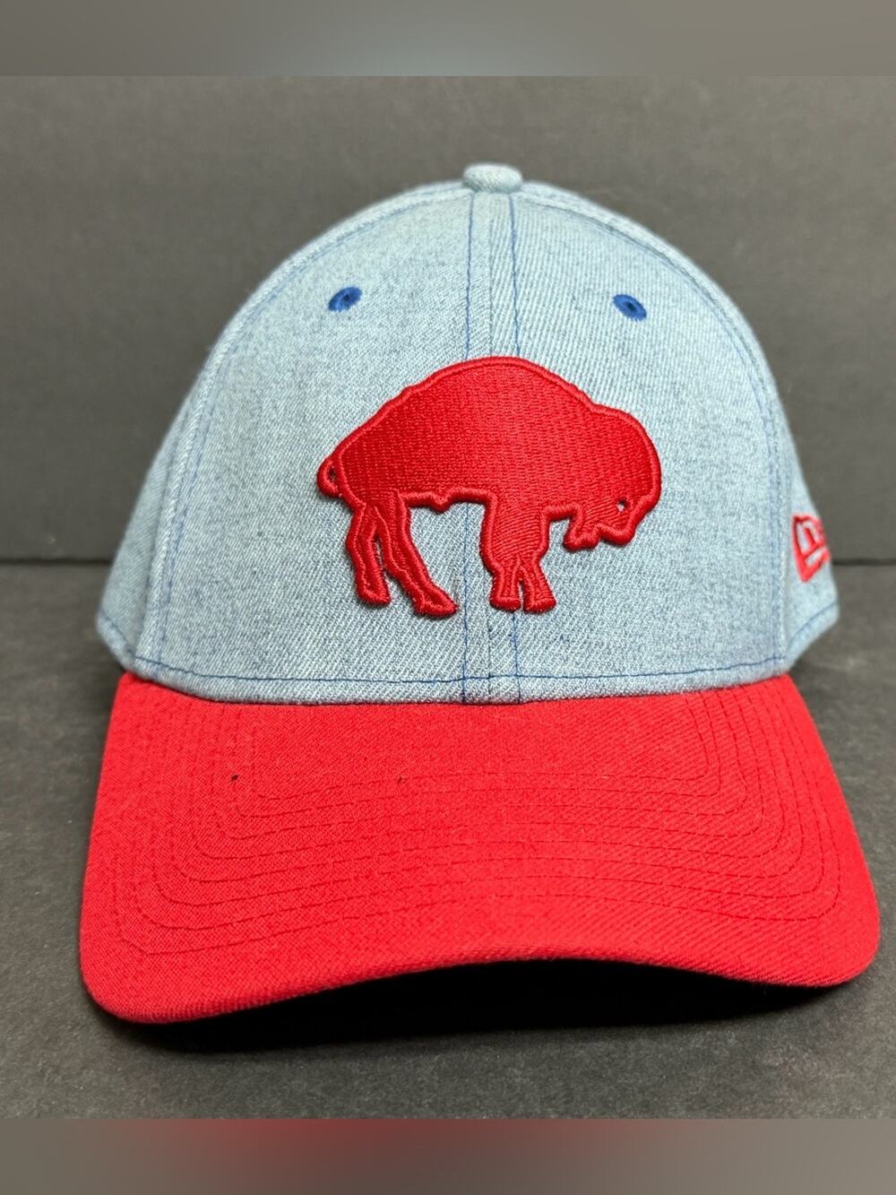 Buffalo Bills New Era 39THIRTY NFL Fitted Hat Cap Mens Denim Throwback Logo M-L